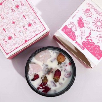 Crystal Floral rožių kvapo žvakė – The Lovers Hop Hare